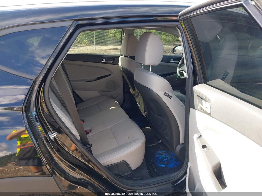2019 Hyundai Tucson VIN KM8J3CA42KU007909 IAAI salvage auction — LEFT SIDE, Salvage Title, sold $2,600 on 2026-08-02 (photo 8)