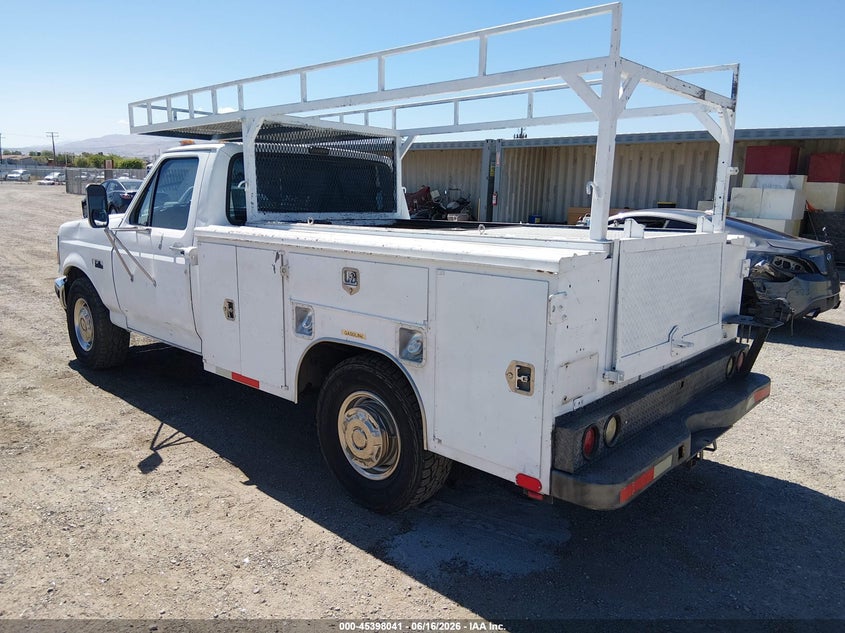1992 Ford F350 VIN 2FDHF37G5NCA63516 IAAI salvage auction — LEFT FRONT, Salvage (California), sold $250 on 2026-07-09 (photo 3)