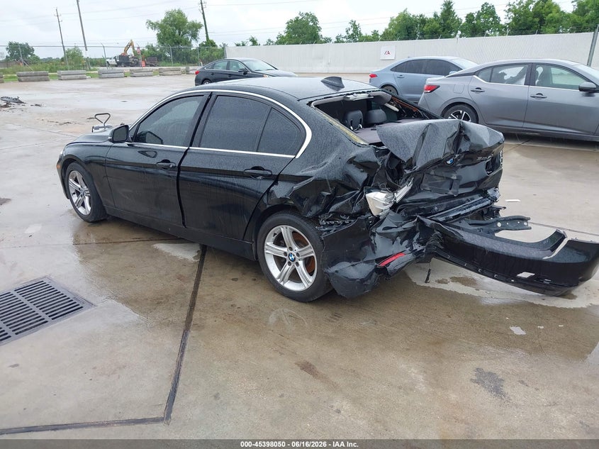 2012 BMW 3er VIN WBA3A5C53CF340367 IAAI salvage auction — REAR END, Salvage (Texas), sold $475 on 2026-07-17 (photo 3)