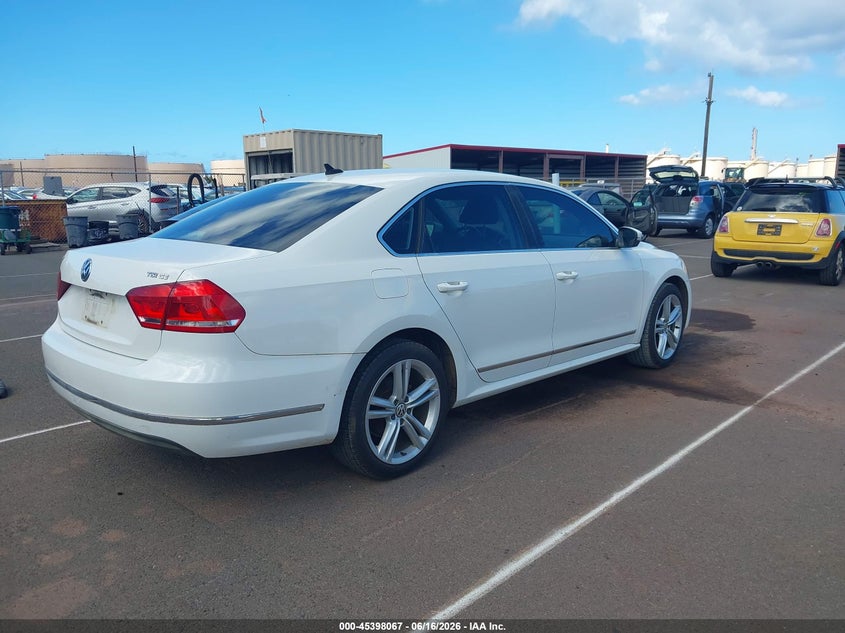 2015 Volkswagen Passat VIN 1VWBT7A38FC015643 IAAI salvage auction — NORMAL WEAR, Clear (Hawaii), sold $325 on 2026-08-25 (photo 4)