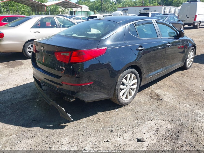 2014 Kia Optima VIN 5XXGN4A74EG268736 IAAI salvage auction — NORMAL WEAR, Clear (Maryland), sold $425 on 2026-07-21 (photo 4)