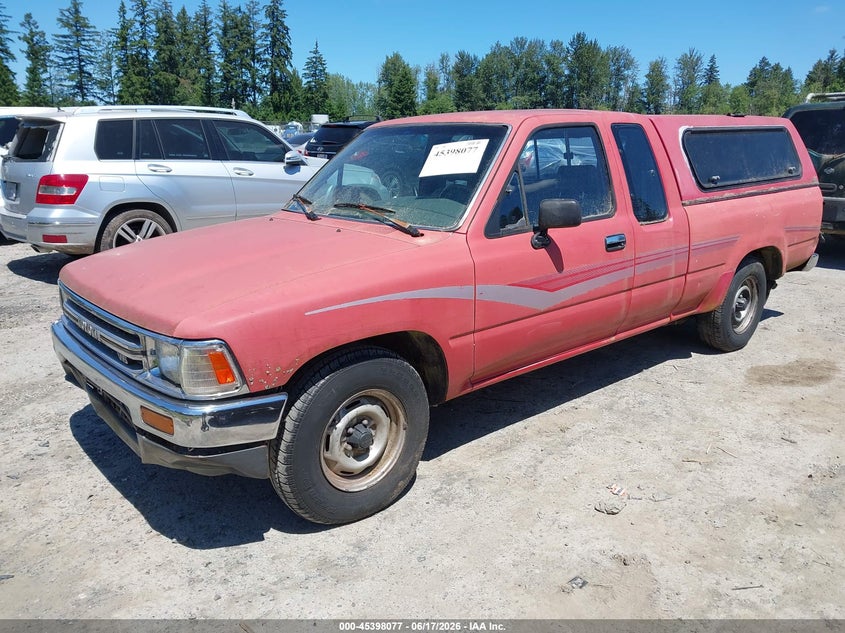 1990 Toyota Pickup VIN JT4VN93D9L5010317 IAAI salvage auction — NORMAL WEAR, Clear (Washington), sold $1,150 on 2026-07-29 (photo 2)