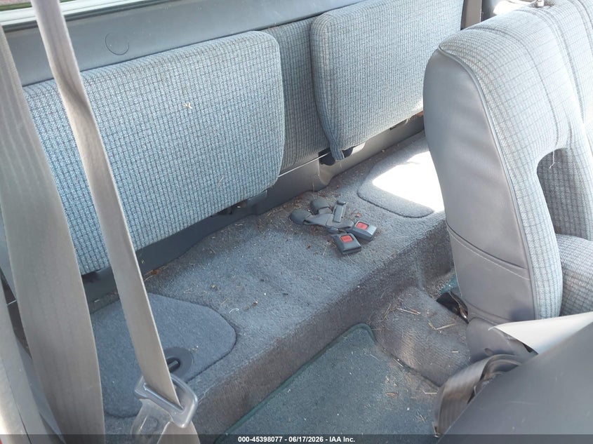 1990 Toyota Pickup VIN JT4VN93D9L5010317 IAAI salvage auction — NORMAL WEAR, Clear (Washington), sold $1,150 on 2026-07-29 (photo 8)