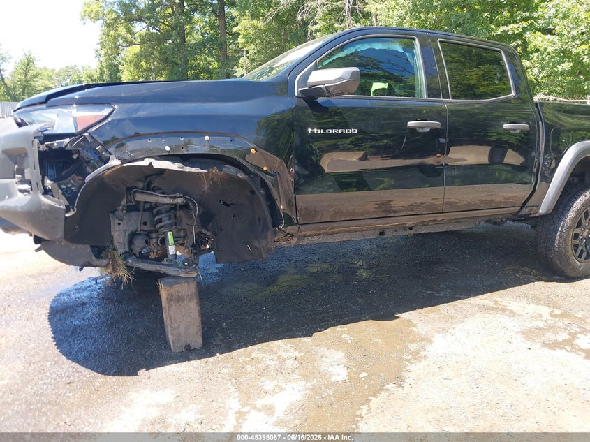 2025 Chevrolet Colorado VIN 1GCPTEEK0S1171860 IAAI salvage auction — FRONT END, Salvage Title, sold $9,100 on 2026-07-29 (photo 6)