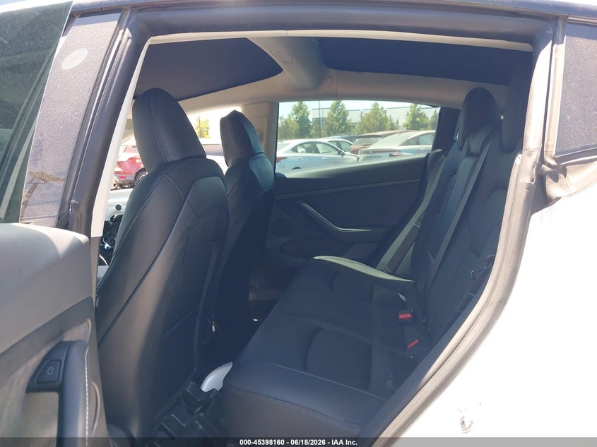 2023 Tesla Model 3 VIN 5YJ3E1EA4PF593041 IAAI salvage auction — RIGHT FRONT, Salvage Title, sold $8,950 on 2026-07-10 (photo 8)