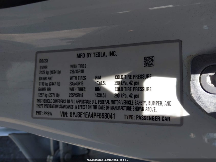 2023 Tesla Model 3 VIN 5YJ3E1EA4PF593041 IAAI salvage auction — RIGHT FRONT, Salvage Title, sold $8,950 on 2026-07-10 (photo 9)