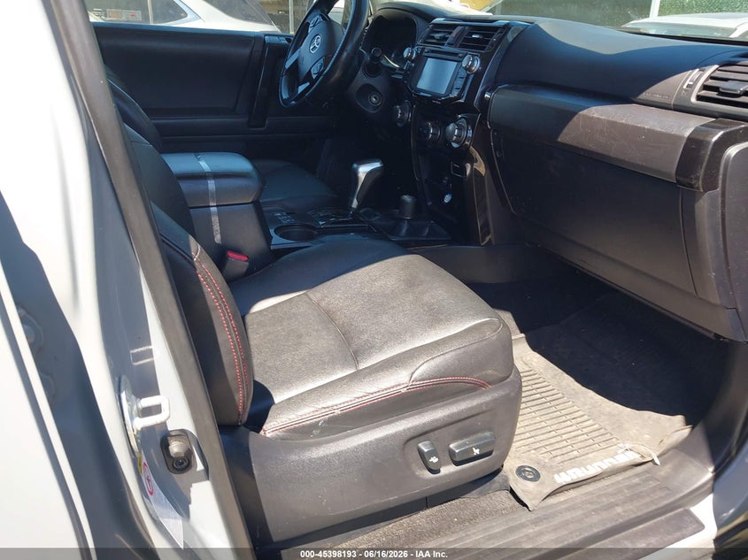 2017 Toyota 4runner VIN JTEBU5JR3H5424547 IAAI salvage auction — UNKNOWN, Clear (New York), sold $15,100 on 2026-07-28 (photo 5)