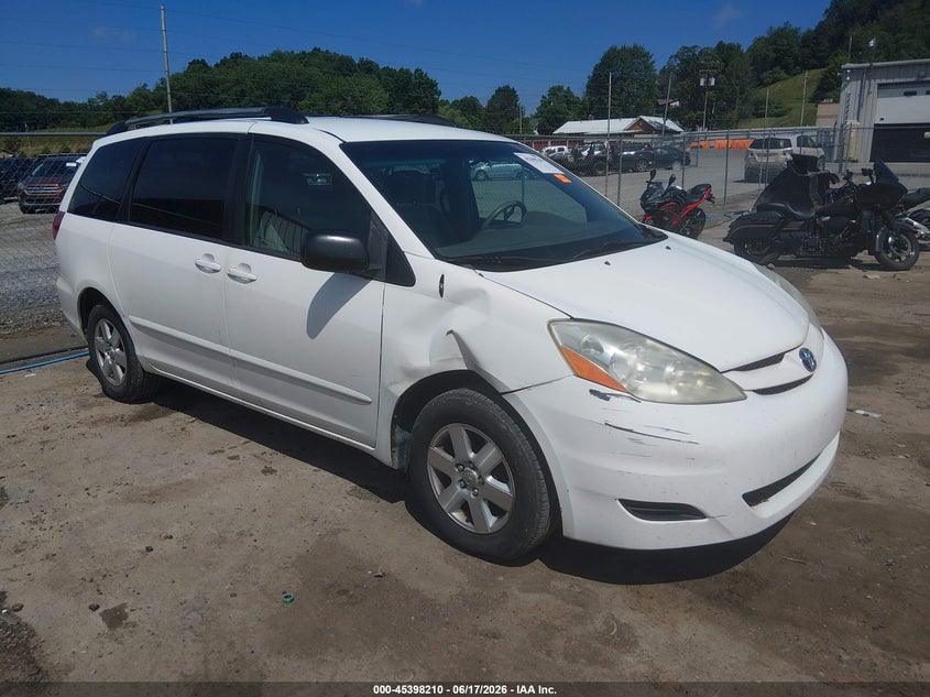 2008 Toyota Sienna VIN 5TDZK23CX8S207295 IAAI salvage auction — RIGHT FRONT, Salvage (West Virginia), sold $425 on 2026-07-29 (photo 1)