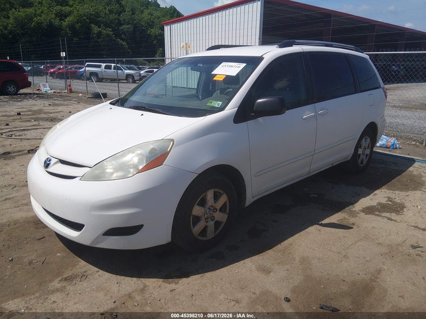 2008 Toyota Sienna VIN 5TDZK23CX8S207295 IAAI salvage auction — RIGHT FRONT, Salvage (West Virginia), sold $425 on 2026-07-29 (photo 2)