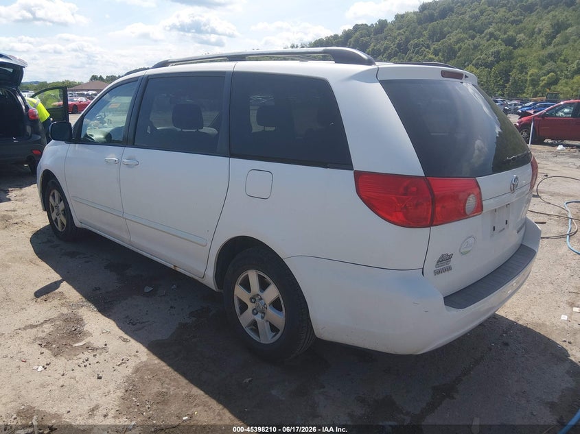 2008 Toyota Sienna VIN 5TDZK23CX8S207295 IAAI salvage auction — RIGHT FRONT, Salvage (West Virginia), sold $425 on 2026-07-29 (photo 3)