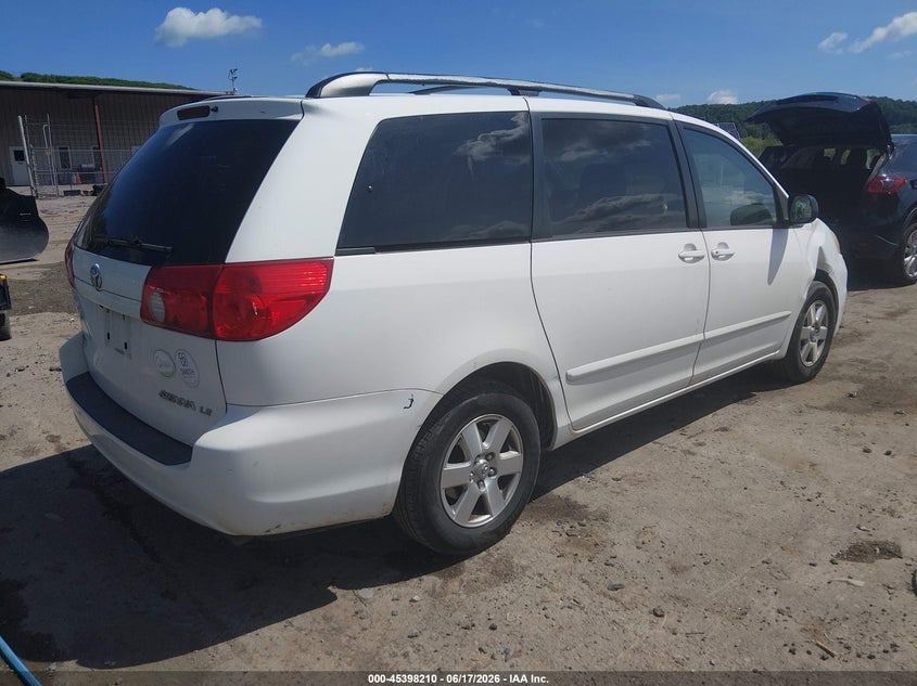 2008 Toyota Sienna VIN 5TDZK23CX8S207295 IAAI salvage auction — RIGHT FRONT, Salvage (West Virginia), sold $425 on 2026-07-29 (photo 4)