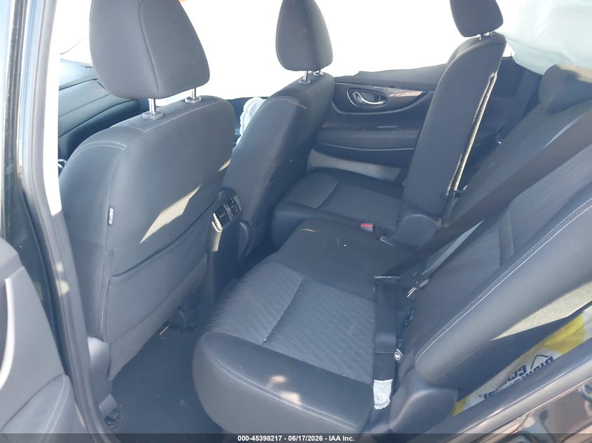 2019 Nissan Rogue VIN KNMAT2MV2KP527254 IAAI salvage auction — SIDE, Rebuildable (Florida), sold $2,550 on 2026-07-16 (photo 8)