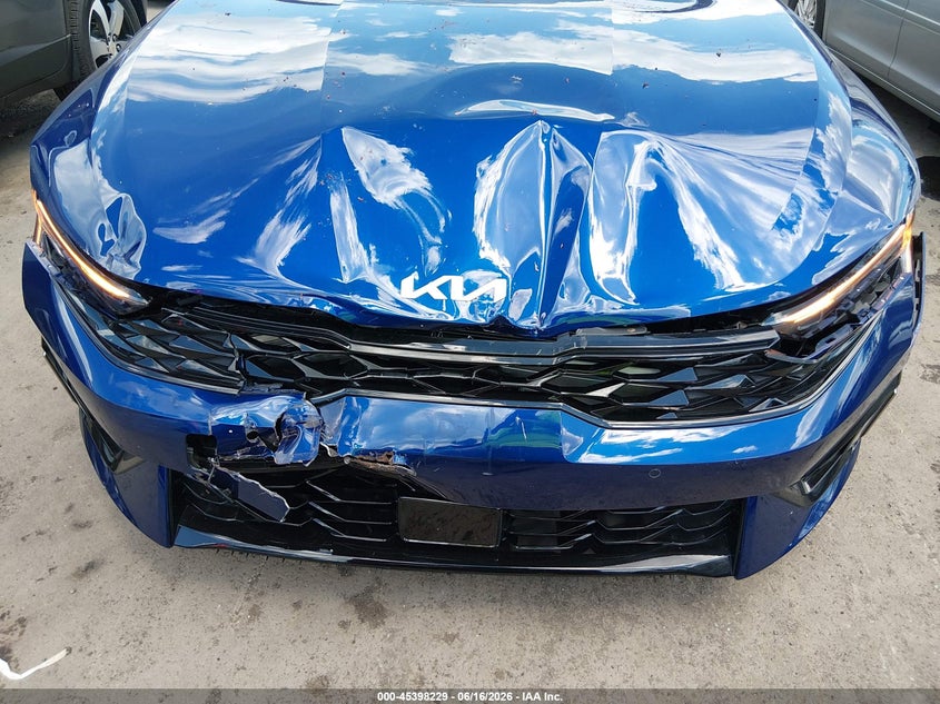 2025 Kia K5 VIN KNAG64J76S5312519 IAAI salvage auction — FRONT & REAR, Salvage (Ohio), sold $6,100 on 2026-07-28 (photo 6)