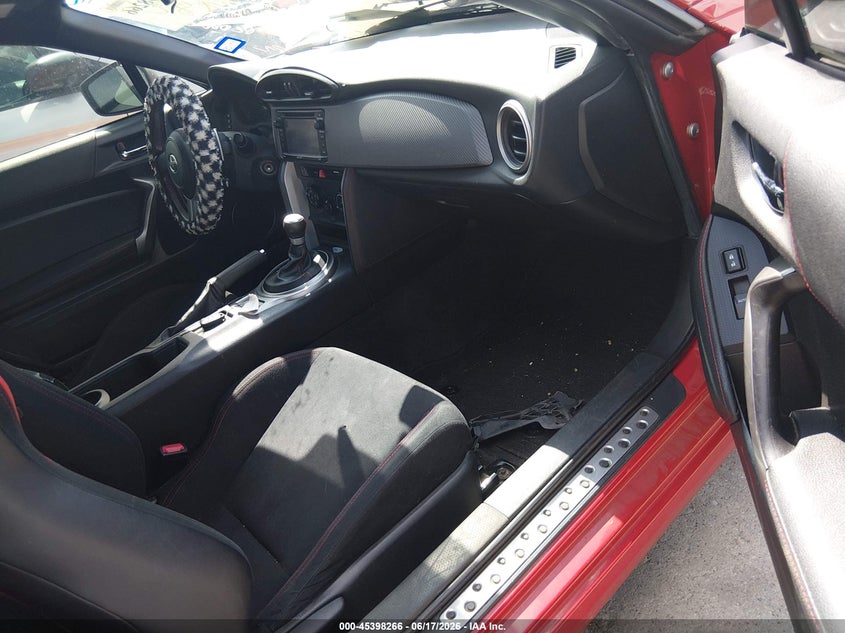 2015 Scion Fr-s VIN JF1ZNAA18F8702380 IAAI salvage auction — NORMAL WEAR, Original (Texas), sold $900 on 2026-07-20 (photo 5)