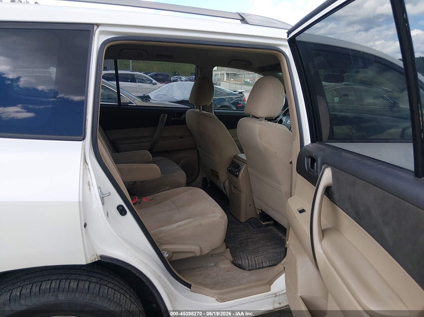 2008 Toyota Highlander VIN JTEES43A782015487 IAAI salvage auction — REAR END, Salvage (West Virginia), sold $1,650 on 2026-07-31 (photo 8)