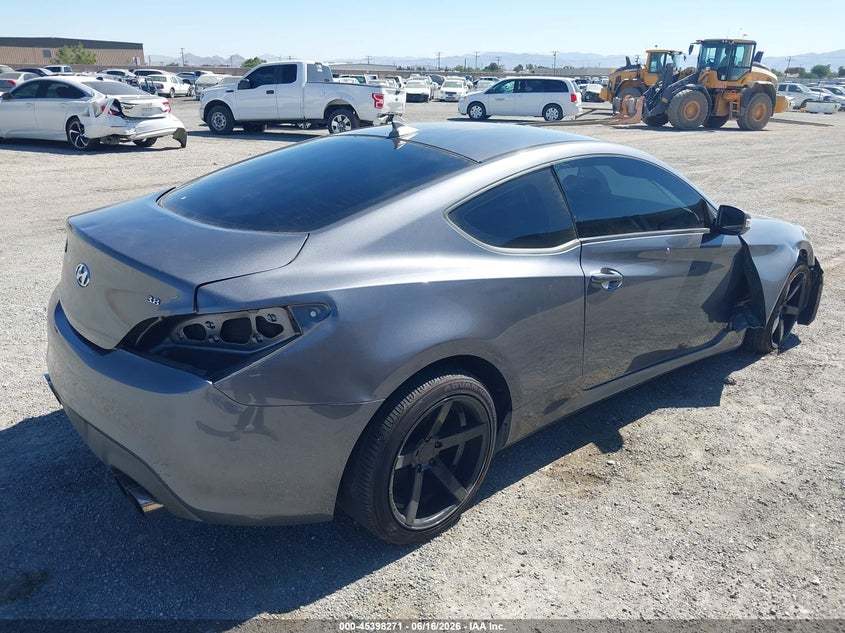 2016 Hyundai Genesis VIN KMHHT6KJXGU132250 IAAI salvage auction — LEFT & RIGHT, Salvage Title, sold $3,350 on 2026-07-23 (photo 4)