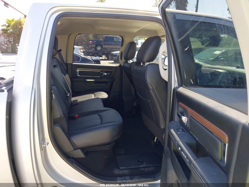 2018 Ram 1500 VIN 1C6RR7NM8JS355044 IAAI salvage auction — NORMAL WEAR, Clear - Dealer Only (California), sold $9,300 on 2026-07-27 (photo 8)