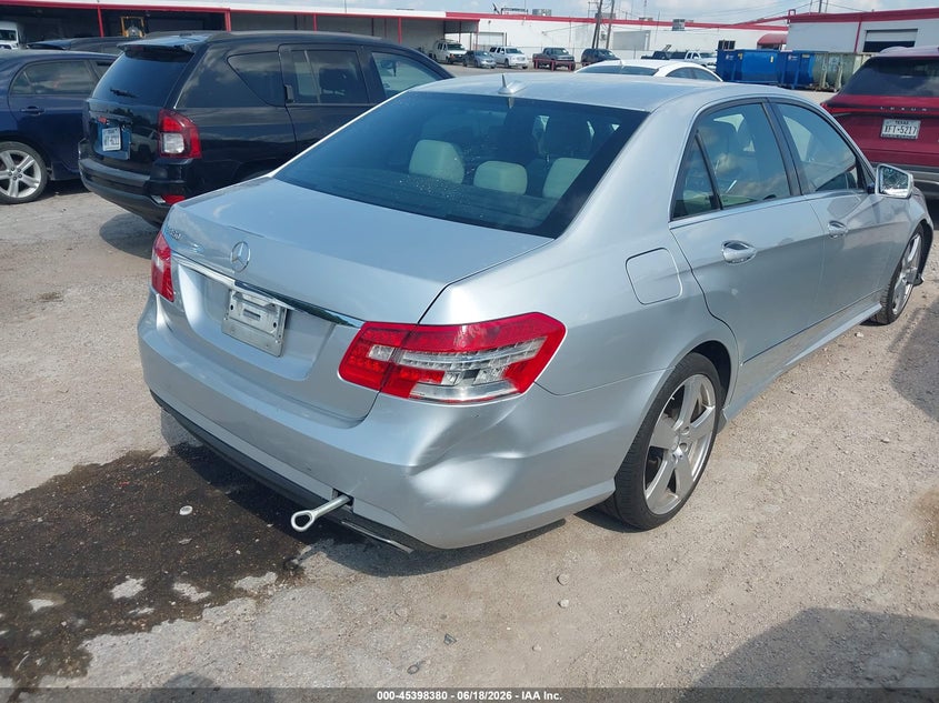 2011 Mercedes-benz E-class VIN WDDHF5GB9BA354799 IAAI salvage auction — NORMAL WEAR, Original (Texas), sold $1,500 on 2026-07-06 (photo 4)