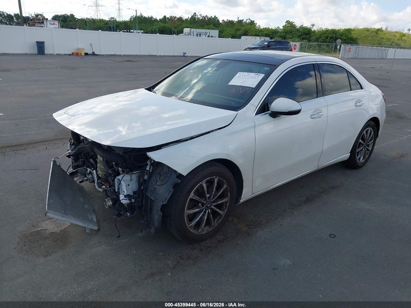 2020 Mercedes-benz A-klasse VIN W1K3G4EB9LW045276 IAAI salvage auction — FRONT END, Rebuildable (Florida), sold $4,775 on 2026-07-29 (photo 2)