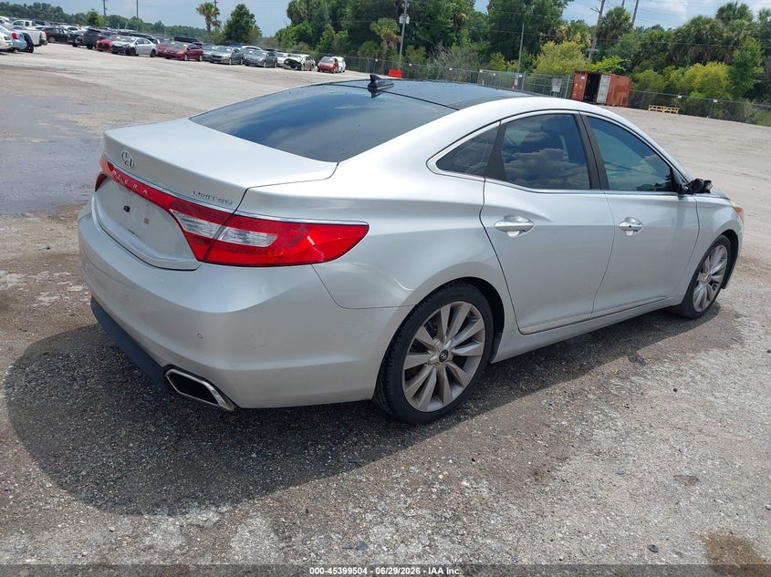 2017 Hyundai Azera VIN KMHFH4JG8HA583490 IAAI salvage auction — NORMAL WEAR, Clear (Florida), sold $975 on 2026-07-29 (photo 4)
