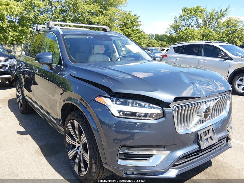 2022 Volvo Xc90 VIN YV4A221L3N1813950 IAAI salvage auction — FRONT END, Salvage Title, sold $8,400 on 2026-08-05 (photo 1)