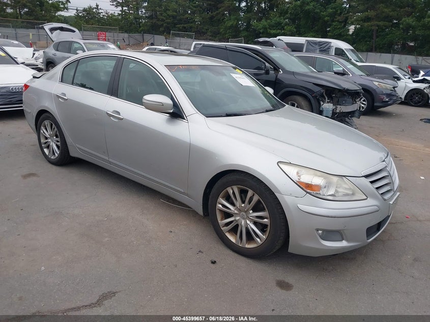 2010 Hyundai Genesis VIN KMHGC4DE6AU099237 IAAI salvage auction — REAR END, Clear (Virginia), sold $400 on 2026-07-08 (photo 1)