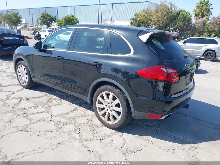 2014 Porsche Cayenne VIN WP1AA2A2XELA09726 IAAI salvage auction — NORMAL WEAR, Clear - Dealer Only (California), sold $1,825 on 2026-07-29 (photo 3)