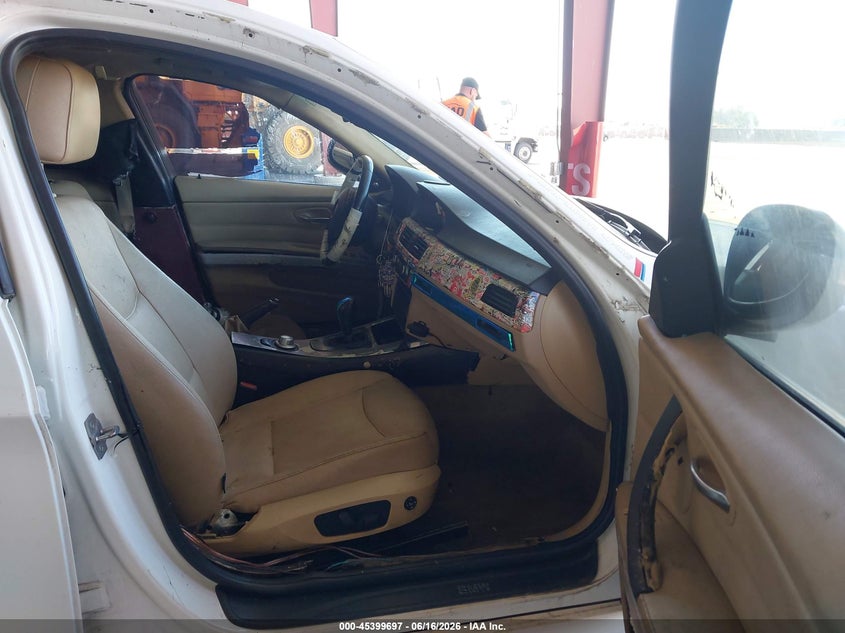 2011 BMW 3 series VIN WBAPH5C54BA441913 IAAI salvage auction — NORMAL WEAR, Clear - Dealer Only (California), sold $475 on 2026-07-07 (photo 5)