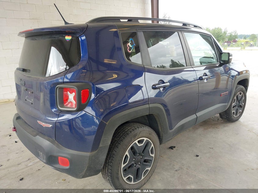 2017 Jeep Renegade VIN ZACCJBCB1HPG28268 IAAI salvage auction — LEFT FRONT, Bill Of Sale (Washington), sold $3,150 on 2026-07-15 (photo 4)