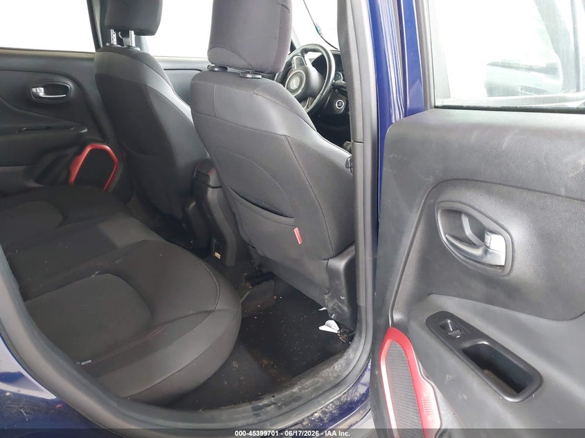 2017 Jeep Renegade VIN ZACCJBCB1HPG28268 IAAI salvage auction — LEFT FRONT, Bill Of Sale (Washington), sold $3,150 on 2026-07-15 (photo 8)