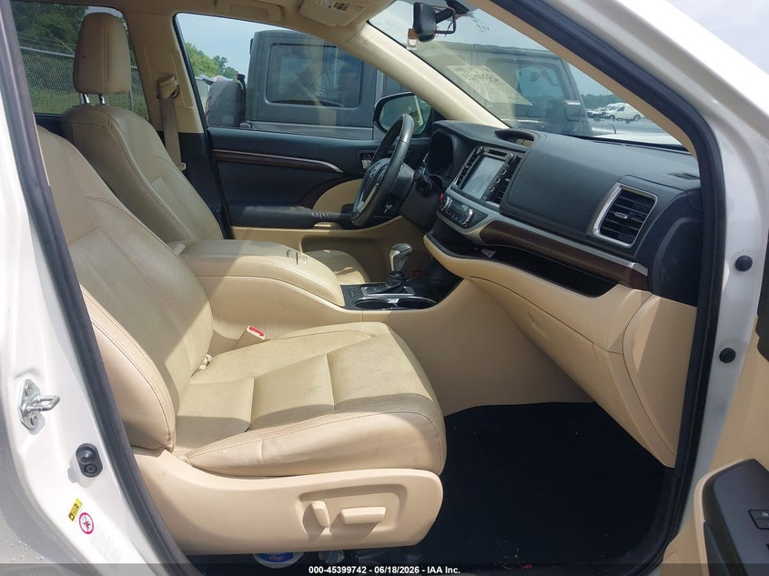 2014 Toyota Highlander VIN 5TDYKRFH6ES010499 IAAI salvage auction — FRONT END, Salvage (Louisiana), sold $5,600 on 2026-07-08 (photo 5)