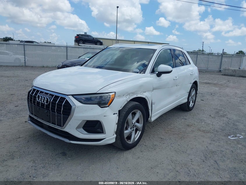 2021 Audi Q3 VIN WA1AUCF30M1089512 IAAI salvage auction — LEFT SIDE, Rebuildable (Florida), sold $4,750 on 2026-07-21 (photo 2)