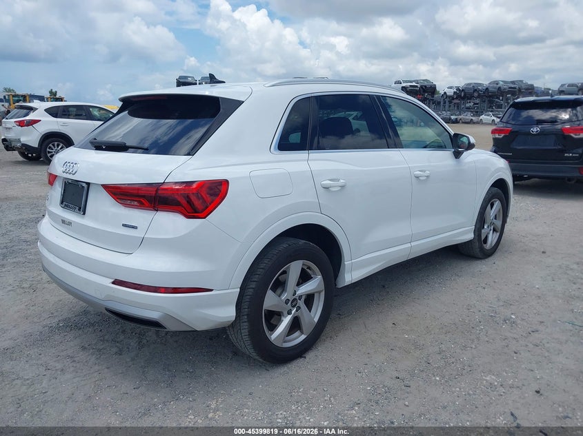 2021 Audi Q3 VIN WA1AUCF30M1089512 IAAI salvage auction — LEFT SIDE, Rebuildable (Florida), sold $4,750 on 2026-07-21 (photo 4)