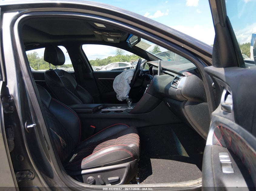 2020 Genesis G70 VIN KMTG34LE1LU054085 IAAI salvage auction — FRONT END, Salvage Title, sold $3,300 on 2026-10-22 (photo 5)