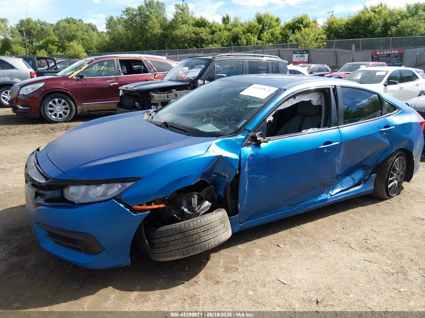 2017 Honda Civic VIN 2HGFC2F7XHH511211 IAAI salvage auction — NORMAL WEAR, Clear (Montana), sold $1,900 on 2026-08-22 (photo 6)
