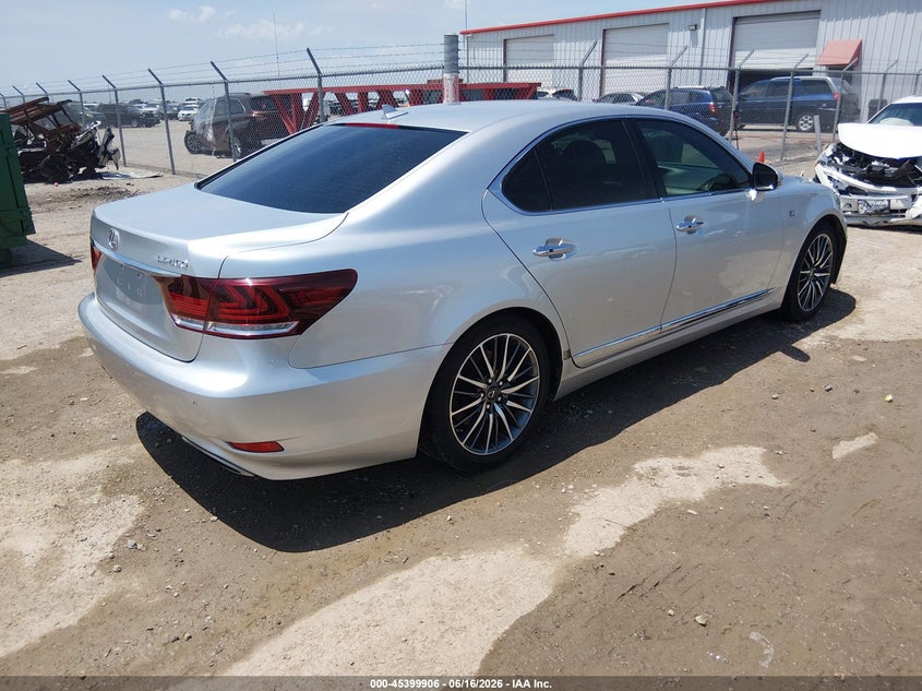 2013 Lexus VIN JTHBL5EF0D5118230 IAAI salvage auction — HAIL, Salvage (Kansas), sold $4,100 on 2026-07-10 (photo 4)