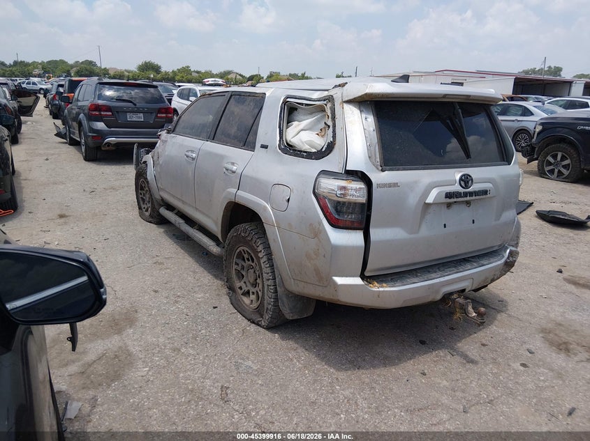 2020 Toyota 4runner VIN JTEZU5JR9L5215708 IAAI salvage auction — ROLLOVER, Salvage (Texas), sold $3,100 on 2026-07-18 (photo 3)