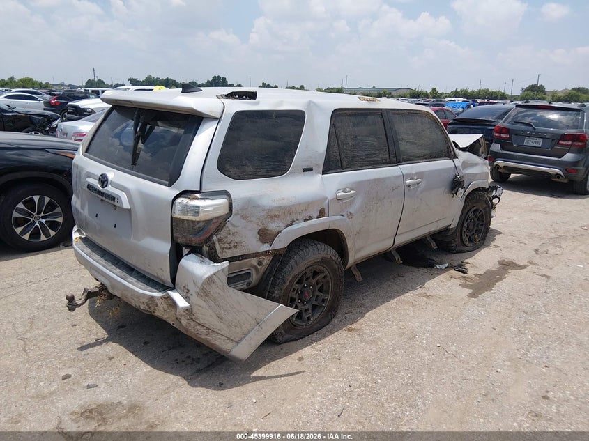 2020 Toyota 4runner VIN JTEZU5JR9L5215708 IAAI salvage auction — ROLLOVER, Salvage (Texas), sold $3,100 on 2026-07-18 (photo 4)