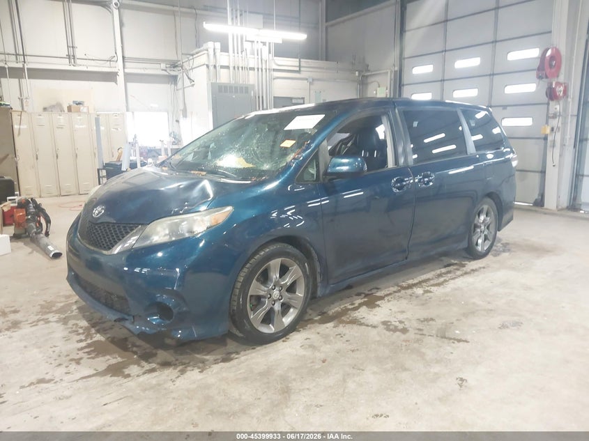 2011 Toyota Sienna VIN 5TDXK3DC5BS130466 IAAI salvage auction — FRONT END, Clear (Indiana), sold $1,300 on 2026-07-24 (photo 2)