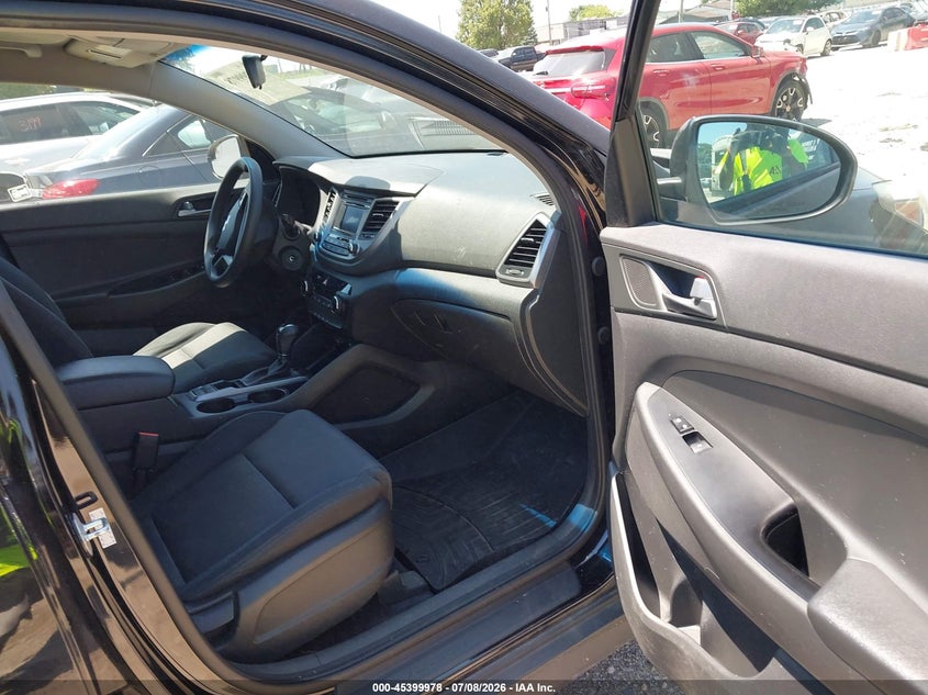 2017 Hyundai Tucson VIN KM8J23A43HU263360 IAAI salvage auction — NORMAL WEAR, Clear (Indiana), sold $2,675 on 2026-07-21 (photo 5)