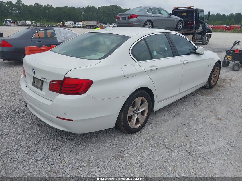2012 BMW 5er VIN WBAXG5C56CDX04230 IAAI salvage auction — NORMAL WEAR, Clear-Dealer Only (North Carolina), sold $550 on 2026-07-28 (photo 4)