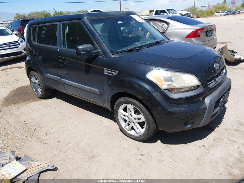 2011 Kia Soul VIN KNDJT2A27B7710840 IAAI salvage auction — TRANSMISSION, Salvage (Arizona), sold $275 on 2026-07-30 (photo 1)