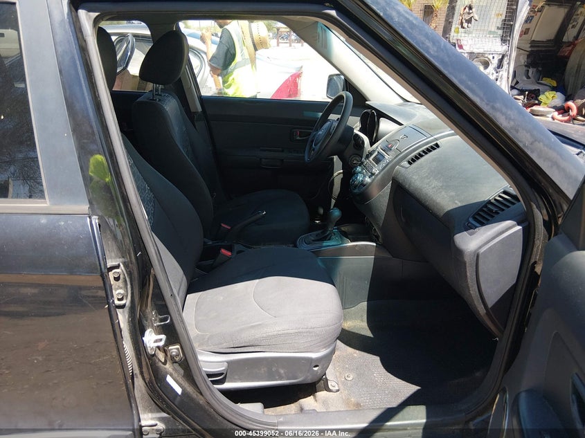 2011 Kia Soul VIN KNDJT2A27B7710840 IAAI salvage auction — TRANSMISSION, Salvage (Arizona), sold $275 on 2026-07-30 (photo 5)