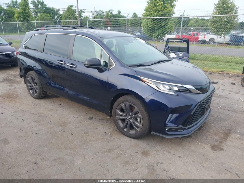 2022 Toyota Sienna VIN 5TDDRKEC6NS079183 IAAI salvage auction — REAR END, Salvage Title, sold $18,725 on 2026-10-06 (photo 1)