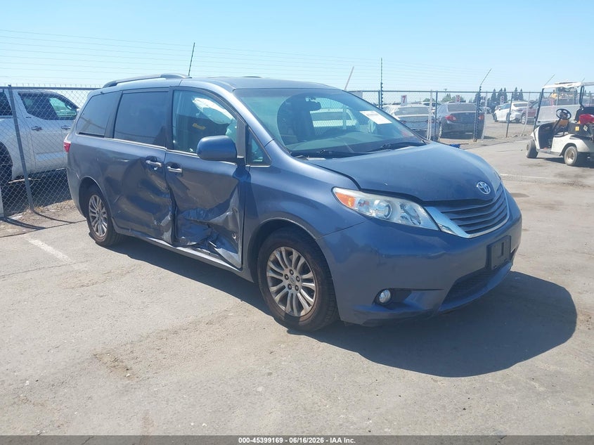 2015 Toyota Sienna VIN 5TDYK3DC7FS620563 IAAI salvage auction — SIDE, Salvage (California), sold $4,900 on 2026-07-10 (photo 1)