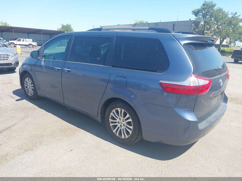 2015 Toyota Sienna VIN 5TDYK3DC7FS620563 IAAI salvage auction — SIDE, Salvage (California), sold $4,900 on 2026-07-10 (photo 3)