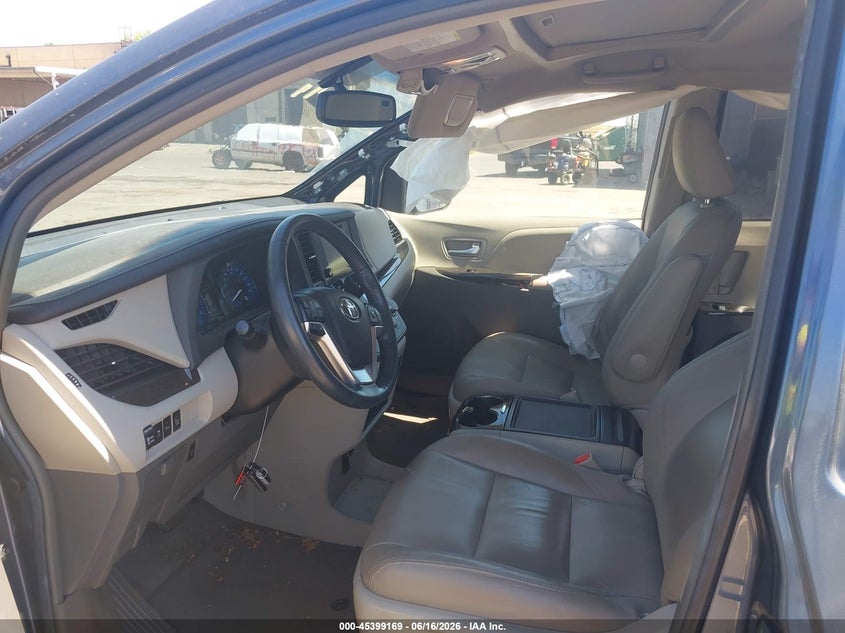 2015 Toyota Sienna VIN 5TDYK3DC7FS620563 IAAI salvage auction — SIDE, Salvage (California), sold $4,900 on 2026-07-10 (photo 5)