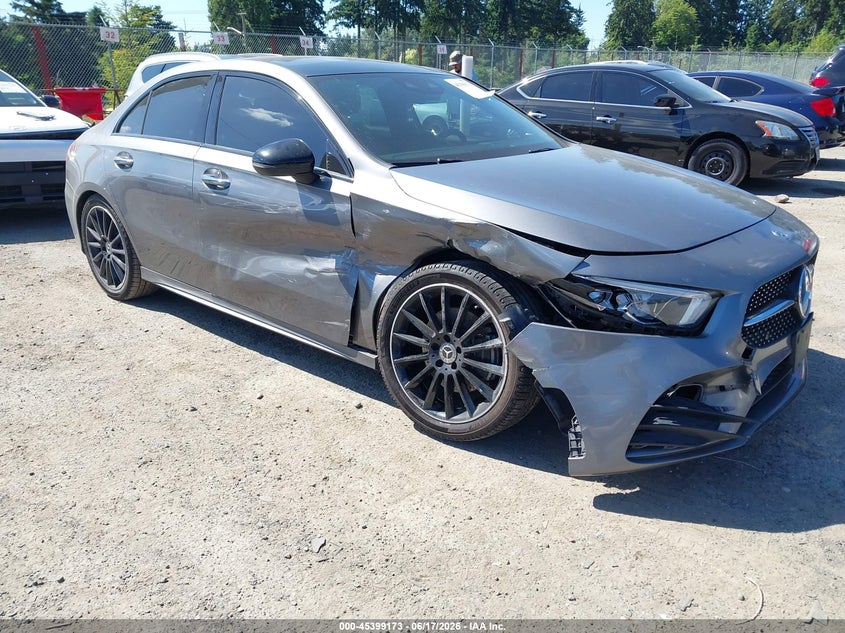 2019 Mercedes-benz VIN WDD3G4EB0KW027683 IAAI salvage auction — RIGHT FRONT, Bill Of Sale (Washington), sold $6,300 on 2026-07-08 (photo 1)