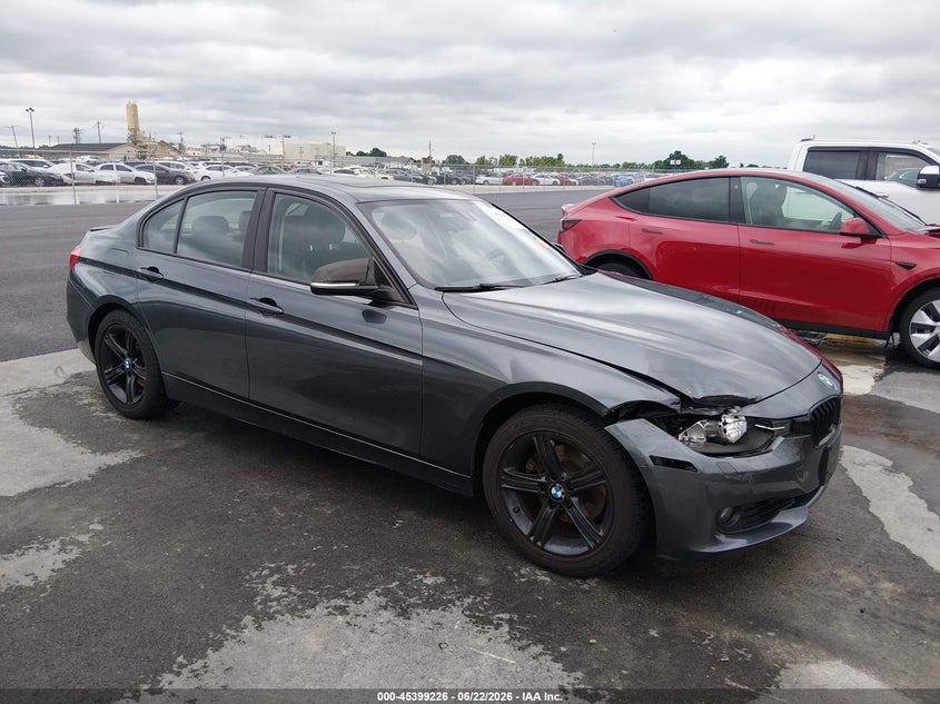 2013 BMW VIN WBA3A5G56DNP23933 IAAI salvage auction — RIGHT FRONT, Salvage (Missouri), sold $925 on 2026-08-04 (photo 1)