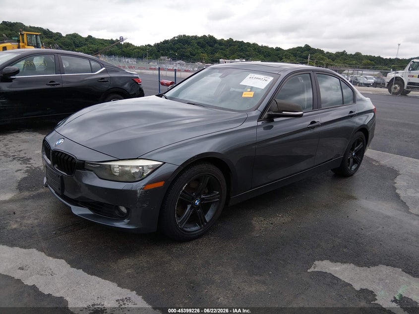 2013 BMW VIN WBA3A5G56DNP23933 IAAI salvage auction — RIGHT FRONT, Salvage (Missouri), sold $925 on 2026-08-04 (photo 2)